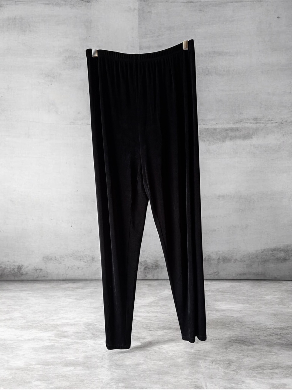 Private Edition by Chicos Black Elastic Waist Pants